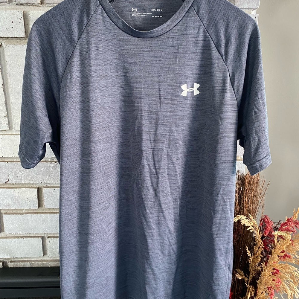 UNDER ARMOUR DryFit Short Sleeve Tee